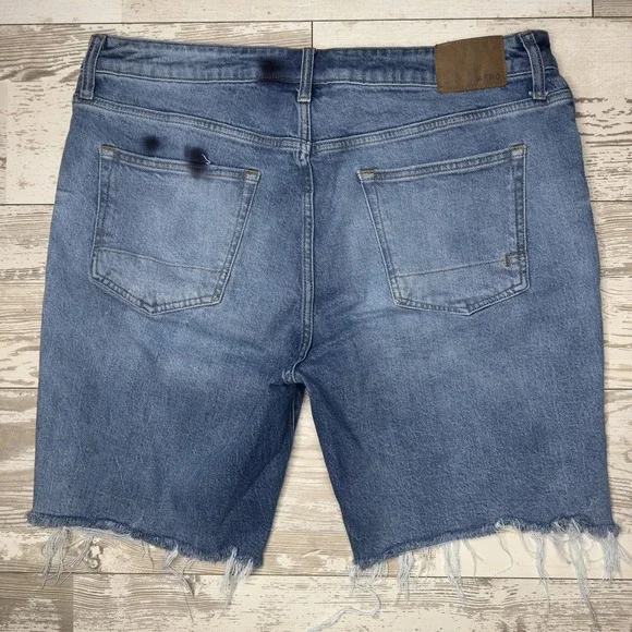 Aeropostale Slim Short Denim Shorts Mens 36 Blue Distressed Frayed Hem Bermuda - Picture 8 of 11